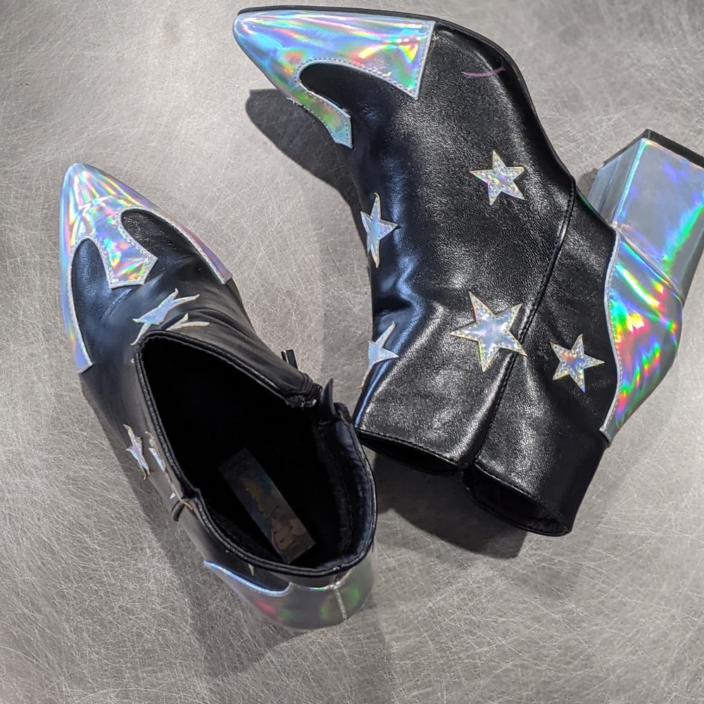 ⭐ Star Print Heeled Ankle Booties